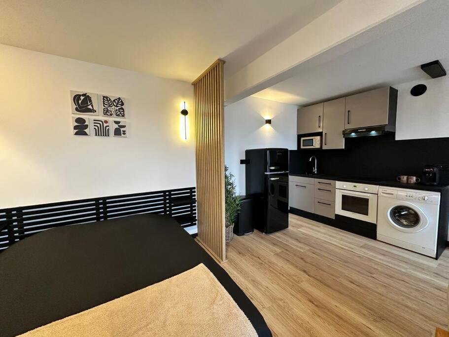Charmant Studio Neuf, Hypercentre, Parking, Balcon Strasburgo Esterno foto