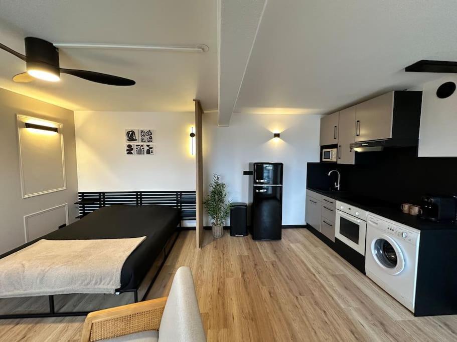 Charmant Studio Neuf, Hypercentre, Parking, Balcon Strasburgo Esterno foto